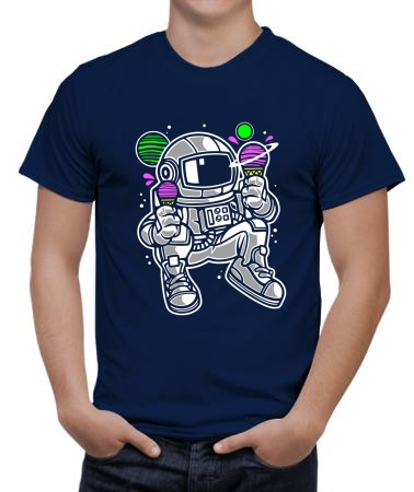 Космонавт с мороженым